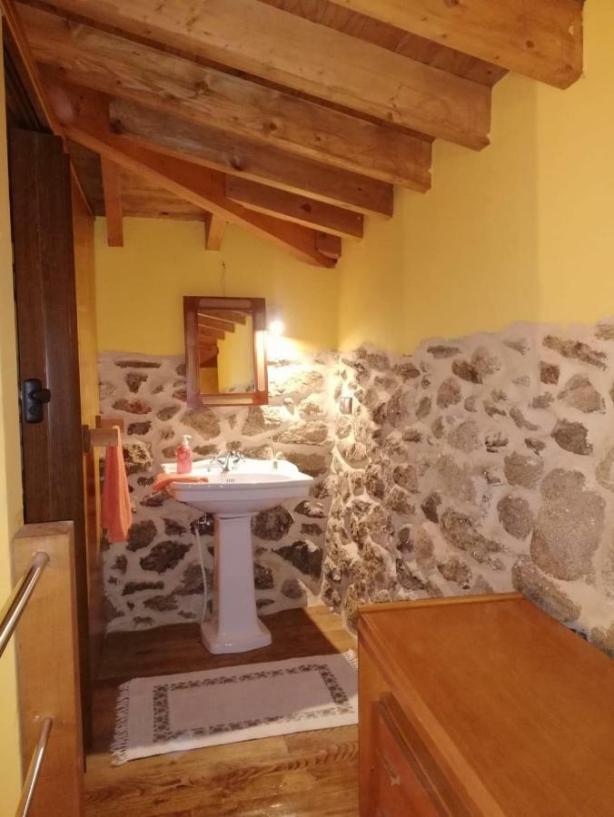 Apartamentos Rurales A Torre Porquera Eksteriør billede